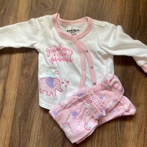 0-3 month Grandmas peanut outfit